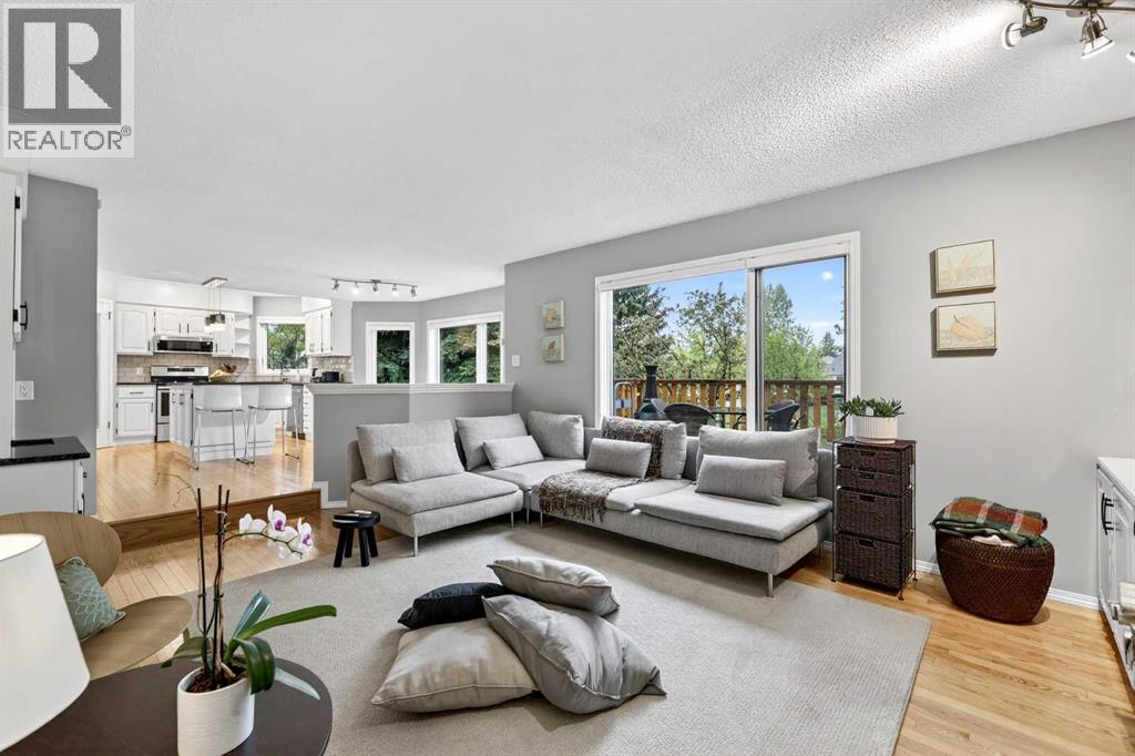 115 Woodpark Terrace SW, Calgary, Alberta  T2W 6E7 - Photo 22 - A2318422