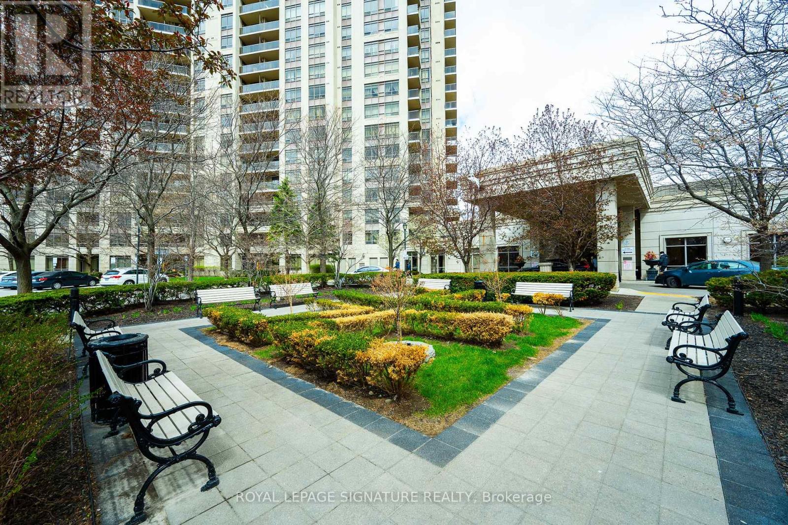 2010 - 710 Humberwood Boulevard, Toronto (West Humber-Clairville), Ontario  M9W 7J5 - Photo 4 - W13410562