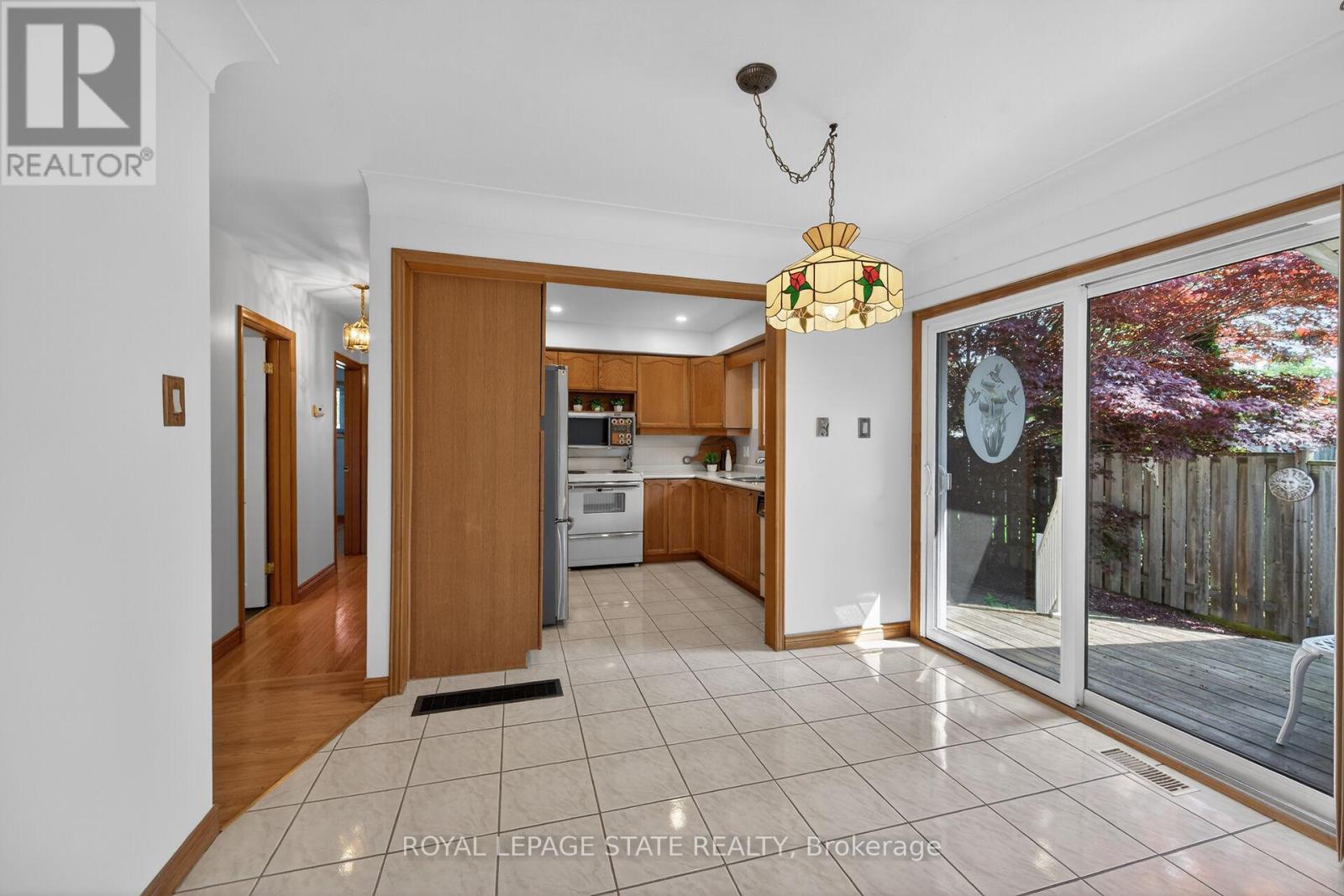 40 Bermuda Court, Hamilton, Ontario  L9C 2J8 - Photo 12 - X13410570