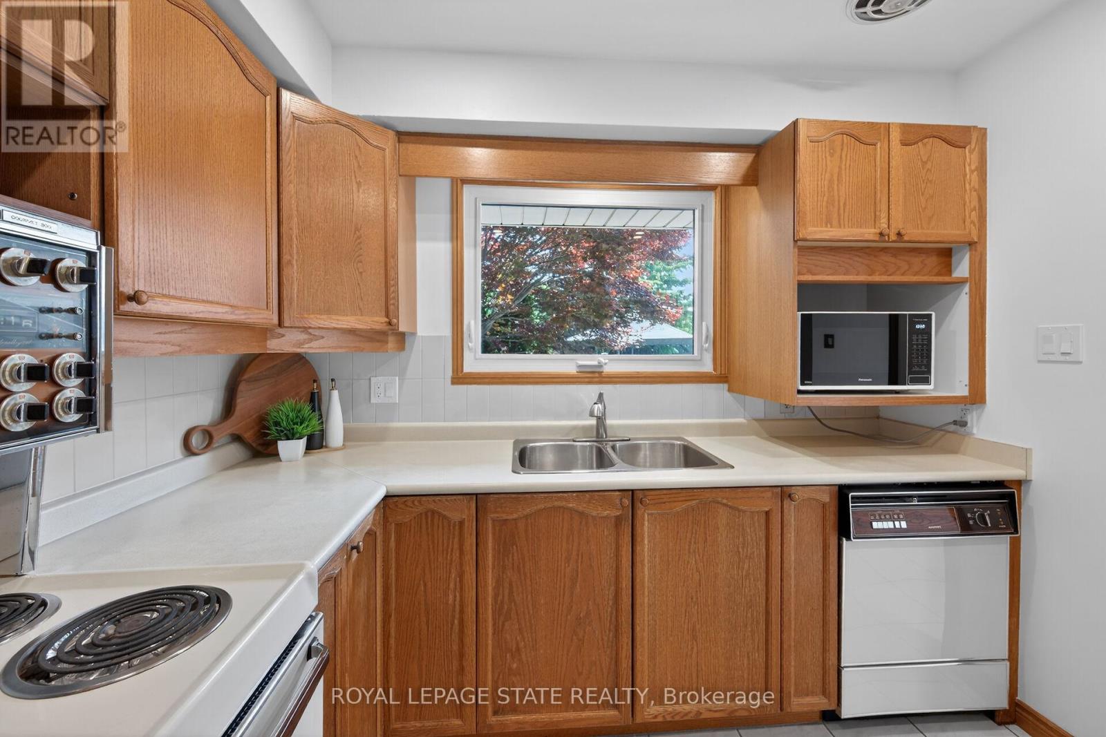 40 Bermuda Court, Hamilton, Ontario  L9C 2J8 - Photo 19 - X13410570