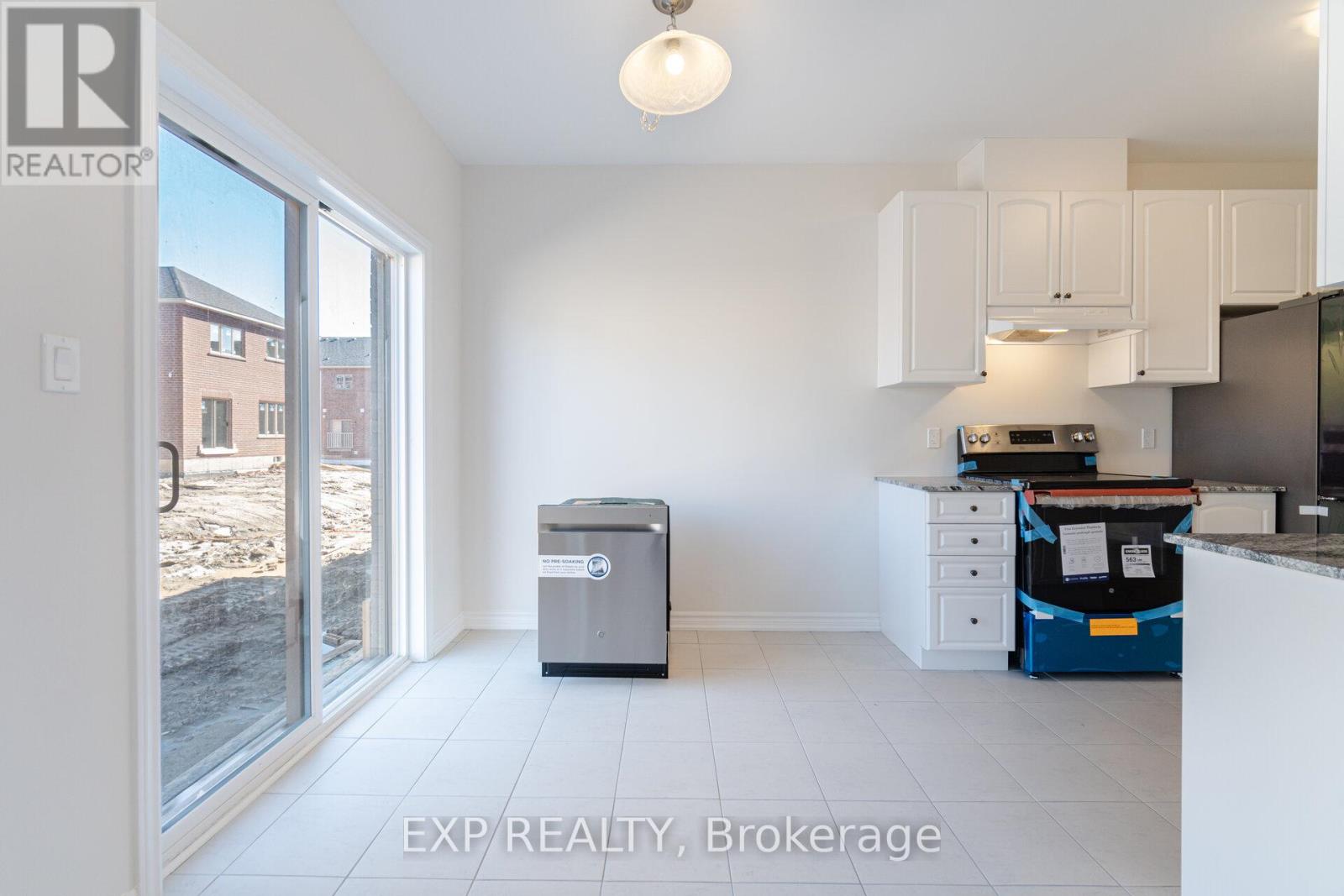 70 Baker Street, Thorold, Ontario  L2V 0N1 - Photo 9 - X13410602