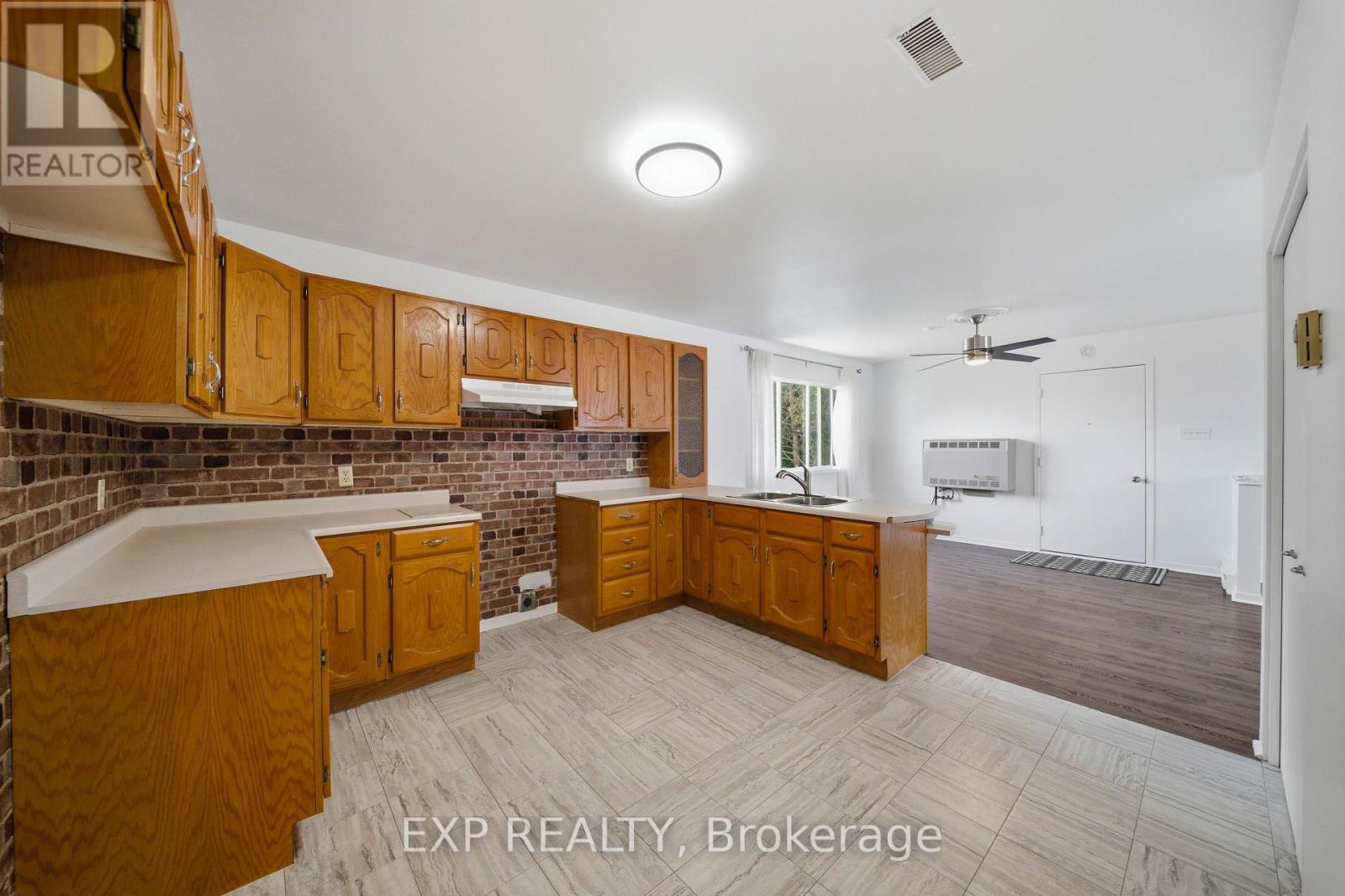 42 Du Moulin Street, Alfred And Plantagenet, Ontario  K0B 1A0 - Photo 12 - X13410638