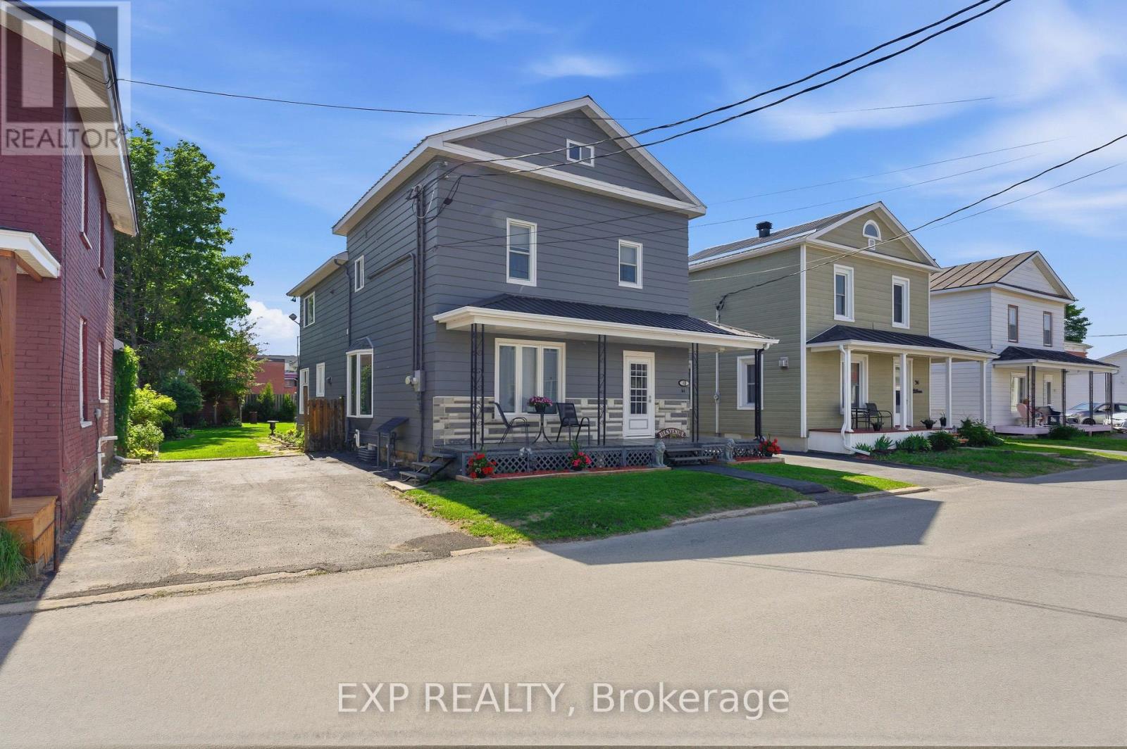 42 Du Moulin Street, Alfred And Plantagenet, Ontario  K0B 1A0 - Photo 2 - X13410638