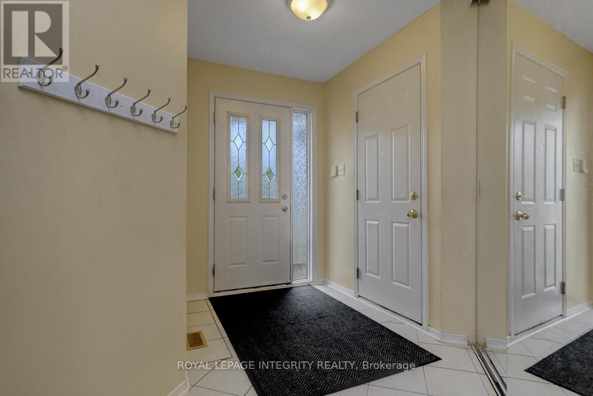 45 Stonemeadow Drive, Ottawa, Ontario  K2M 2J9 - Photo 4 - X13410680