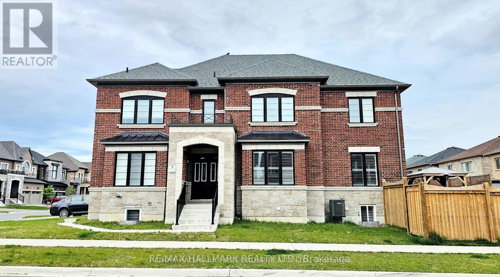 14 ARKSEY (BSMNT) STREET, Whitby, Ontario