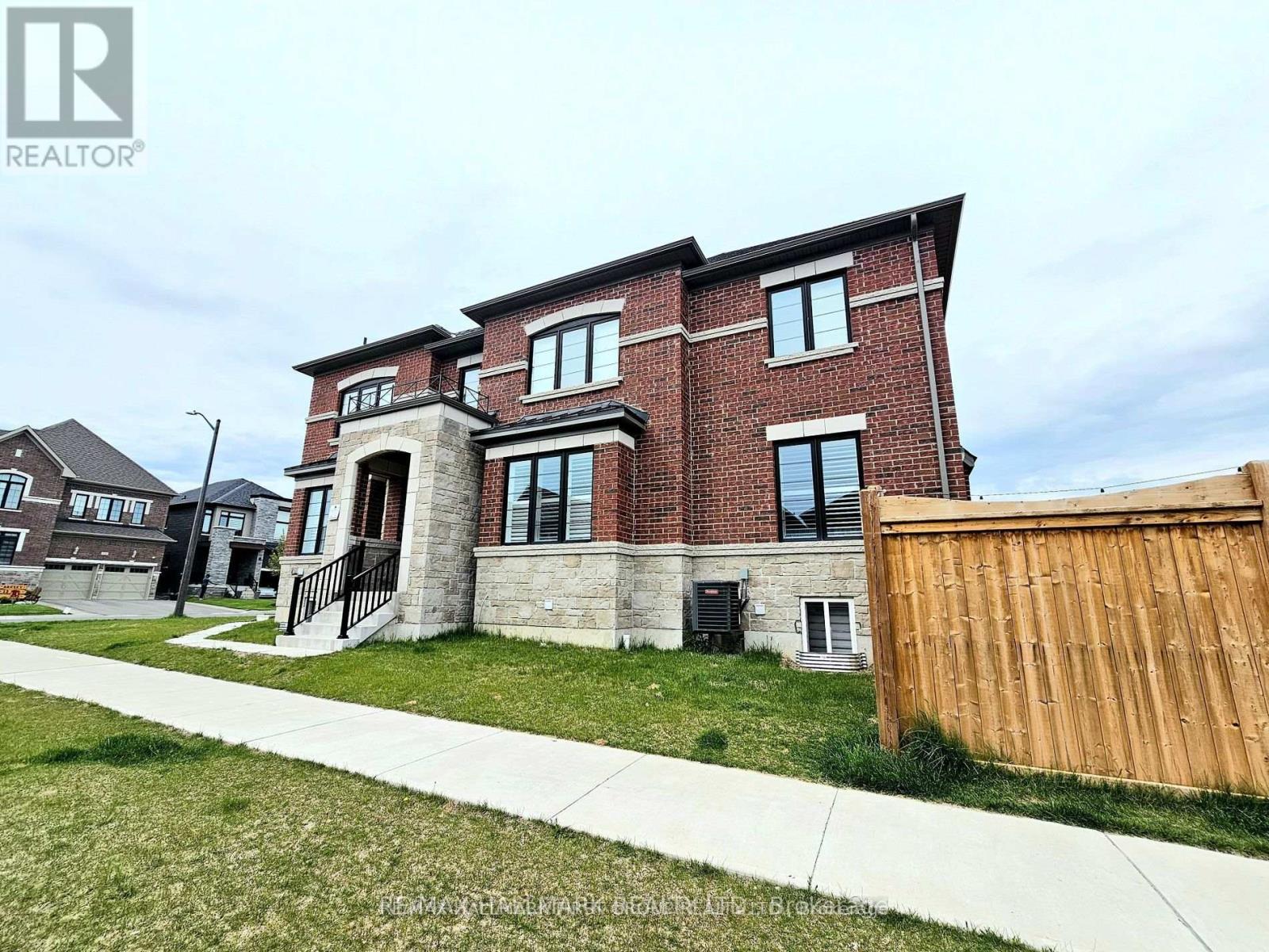 14 Arksey (Bsmnt) Street, Whitby, Ontario  L1P 0G5 - Photo 16 - E13410618