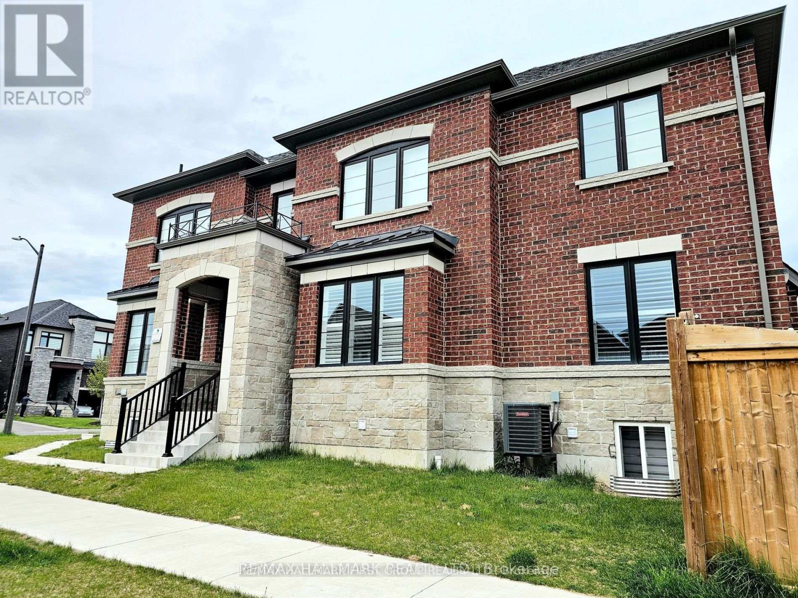 14 Arksey (Bsmnt) Street, Whitby, Ontario  L1P 0G5 - Photo 2 - E13410618