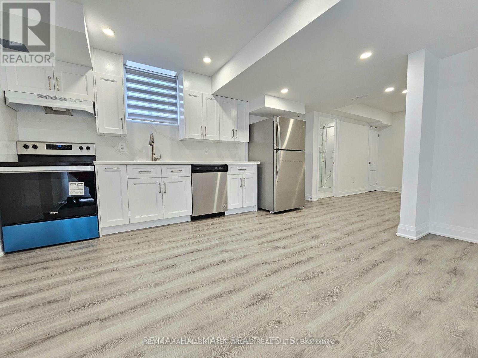 14 Arksey (Bsmnt) Street, Whitby, Ontario  L1P 0G5 - Photo 6 - E13410618