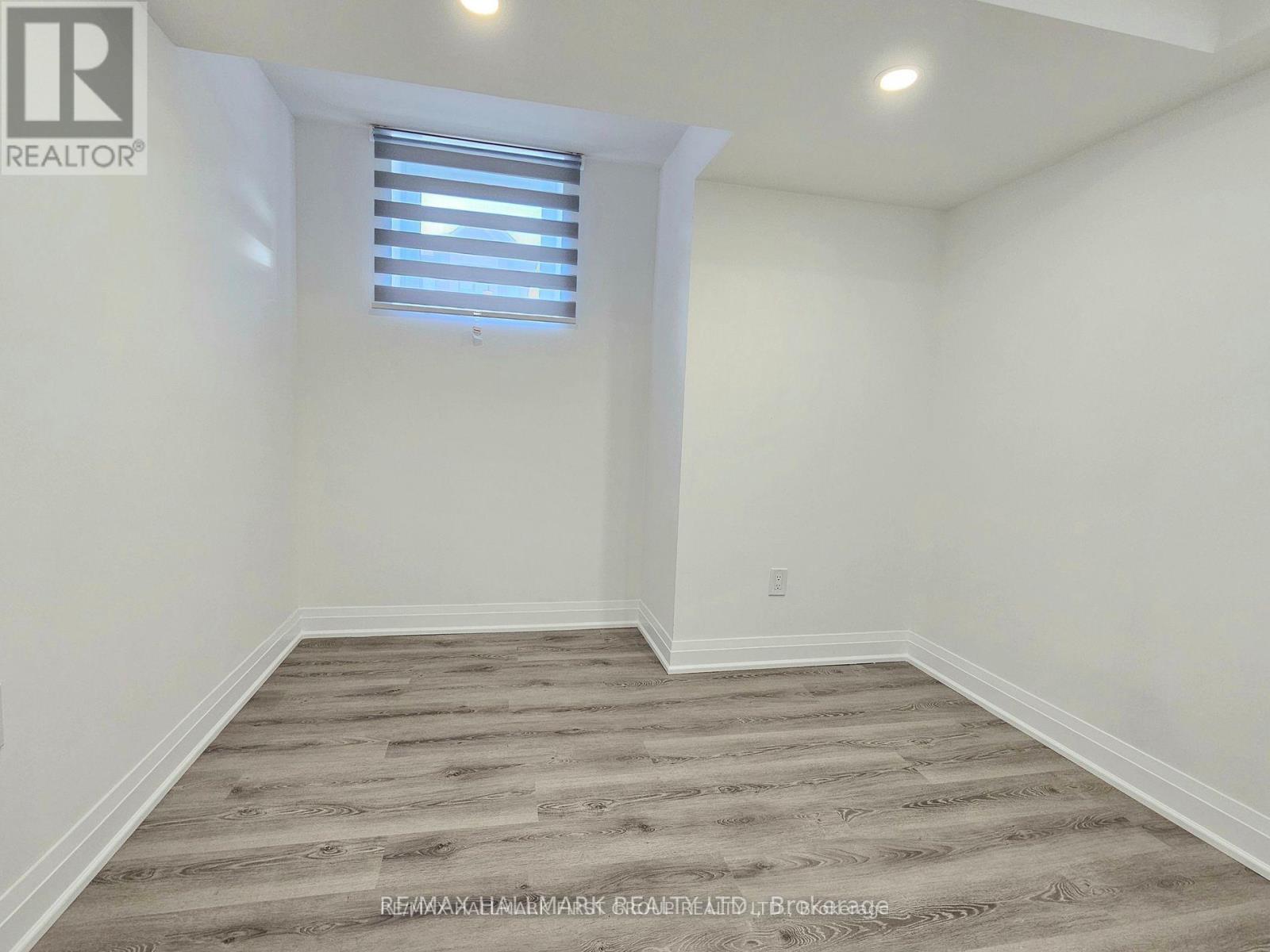 14 Arksey (Bsmnt) Street, Whitby, Ontario  L1P 0G5 - Photo 8 - E13410618