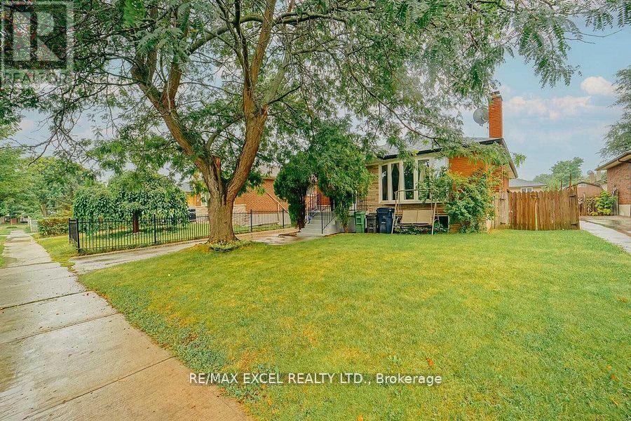 MAIN - 22 GANDER DRIVE, Toronto, Ontario