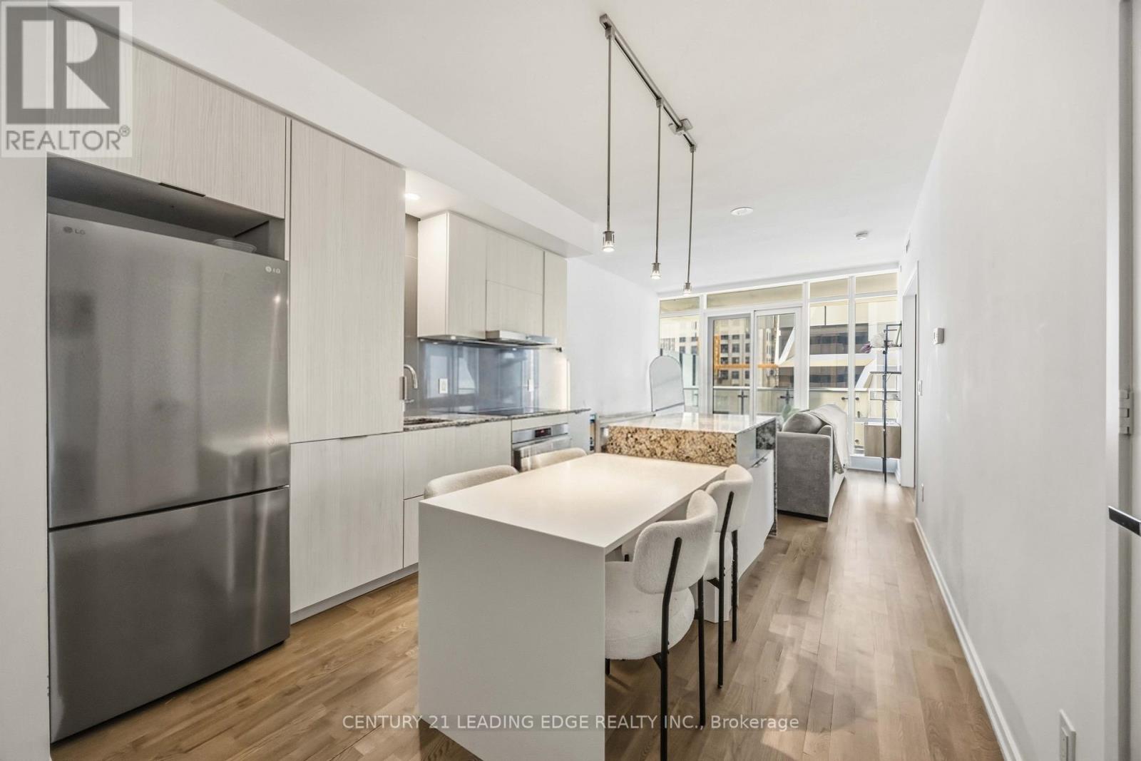3308 - 1 Bloor Street E, Toronto, Ontario  M4W 0A8 - Photo 13 - C13410416