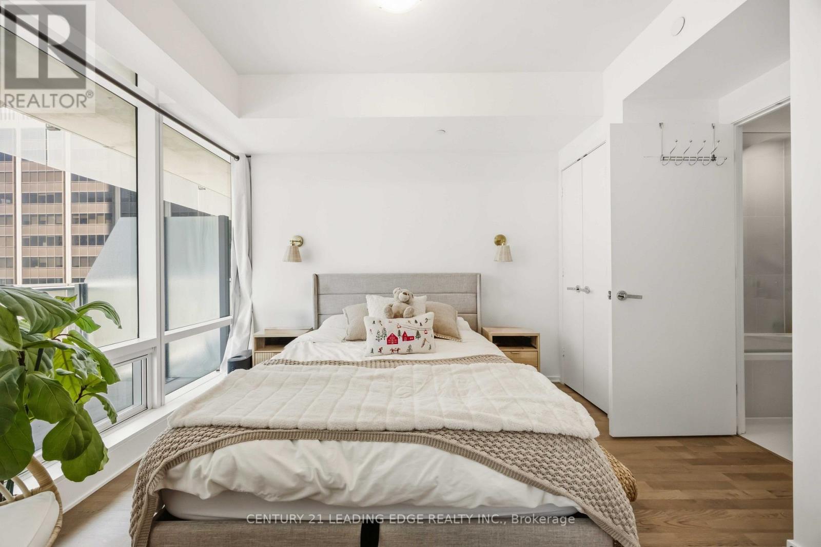3308 - 1 Bloor Street E, Toronto, Ontario  M4W 0A8 - Photo 22 - C13410416