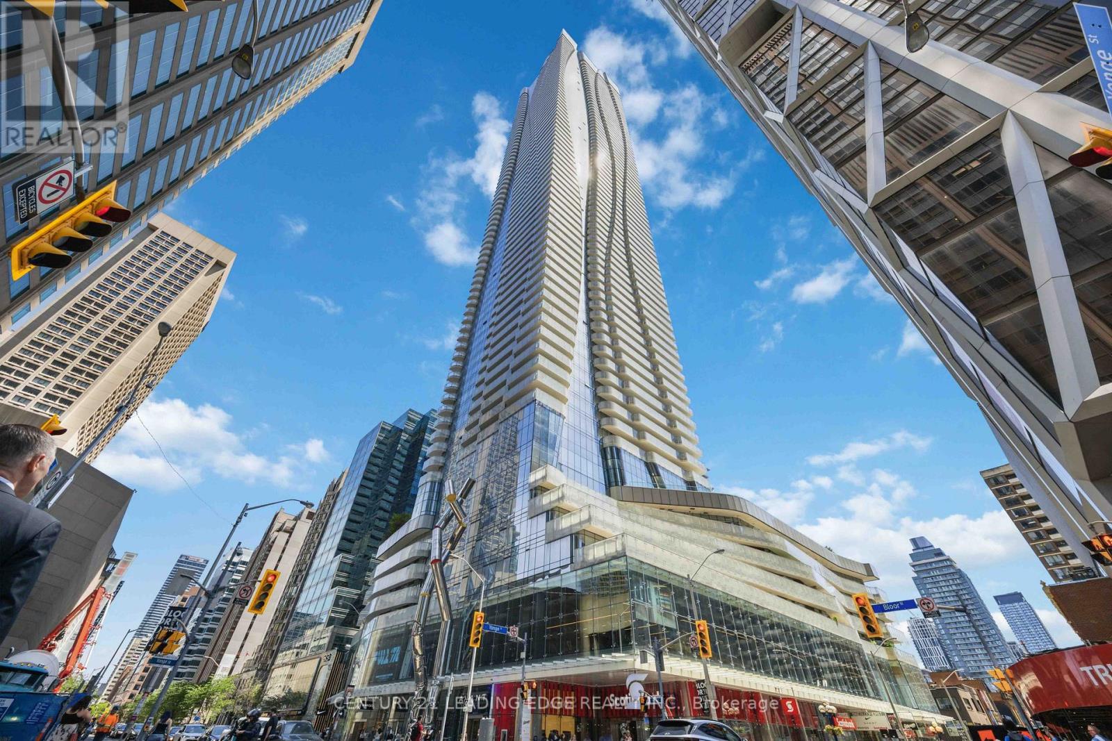 3308 - 1 Bloor Street E, Toronto, Ontario  M4W 0A8 - Photo 2 - C13410416