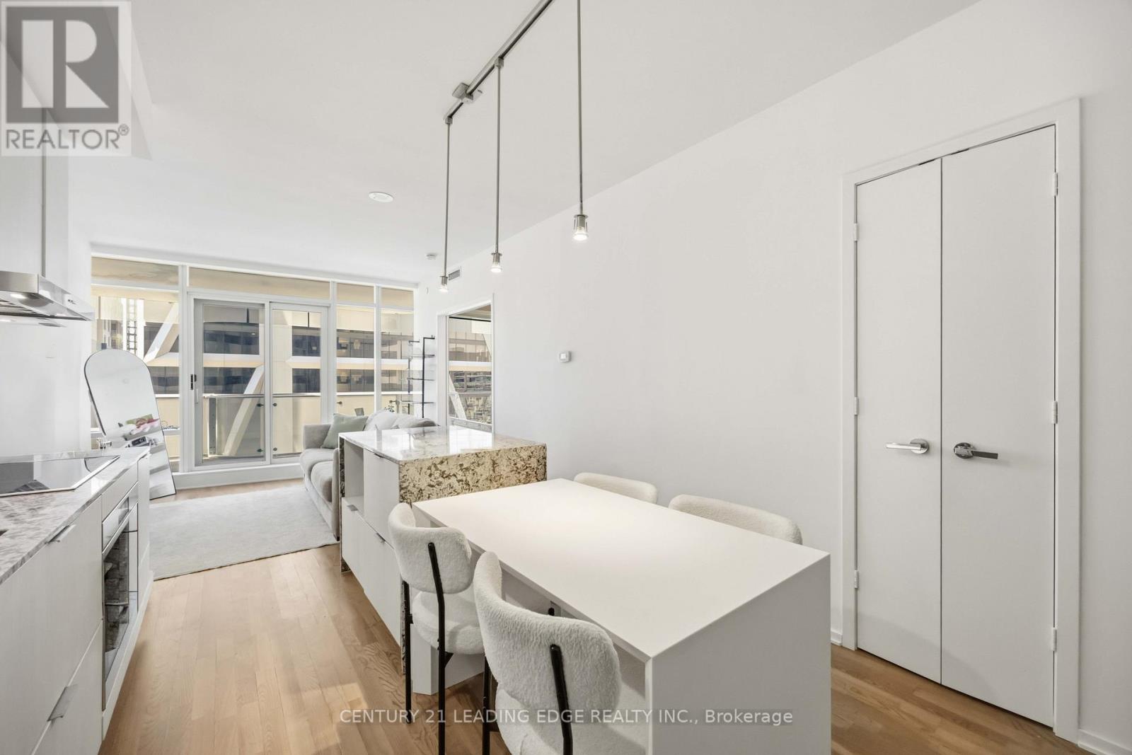 3308 - 1 Bloor Street E, Toronto, Ontario  M4W 0A8 - Photo 16 - C13410416