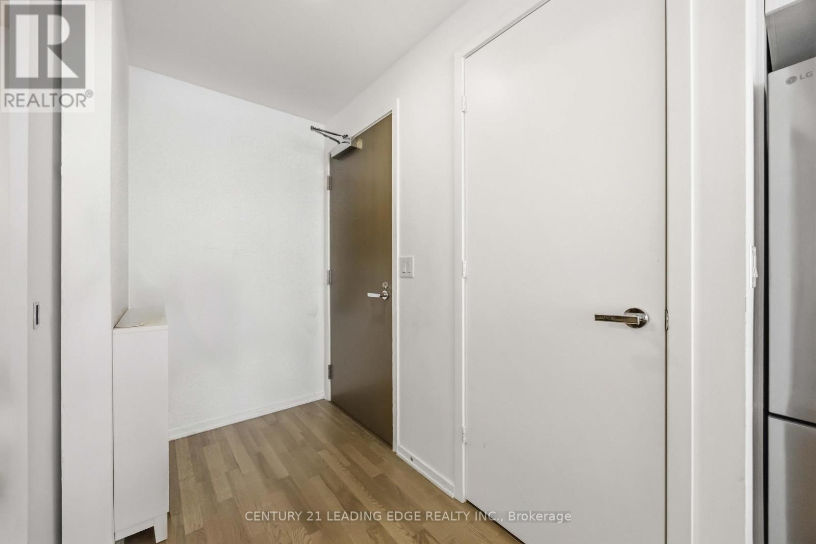 3308 - 1 Bloor Street E, Toronto, Ontario  M4W 0A8 - Photo 6 - C13410416