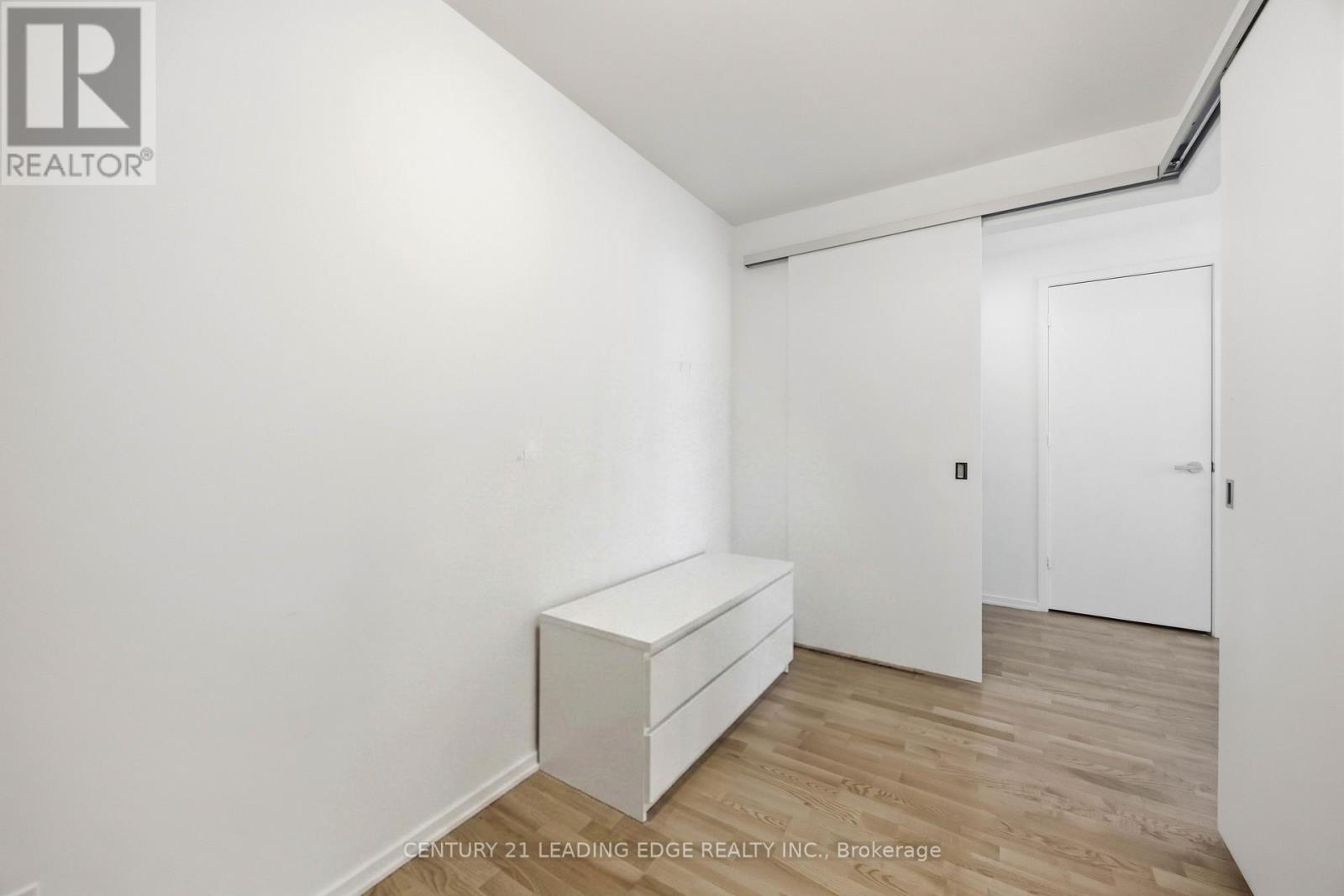 3308 - 1 Bloor Street E, Toronto, Ontario  M4W 0A8 - Photo 9 - C13410416