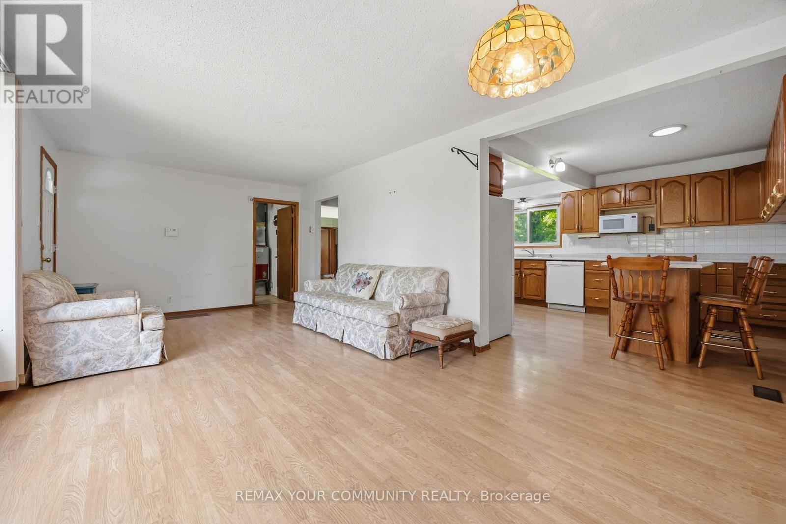 23 Laviolette Avenue, Georgina, Ontario  L0E 1N0 - Photo 18 - N13262214