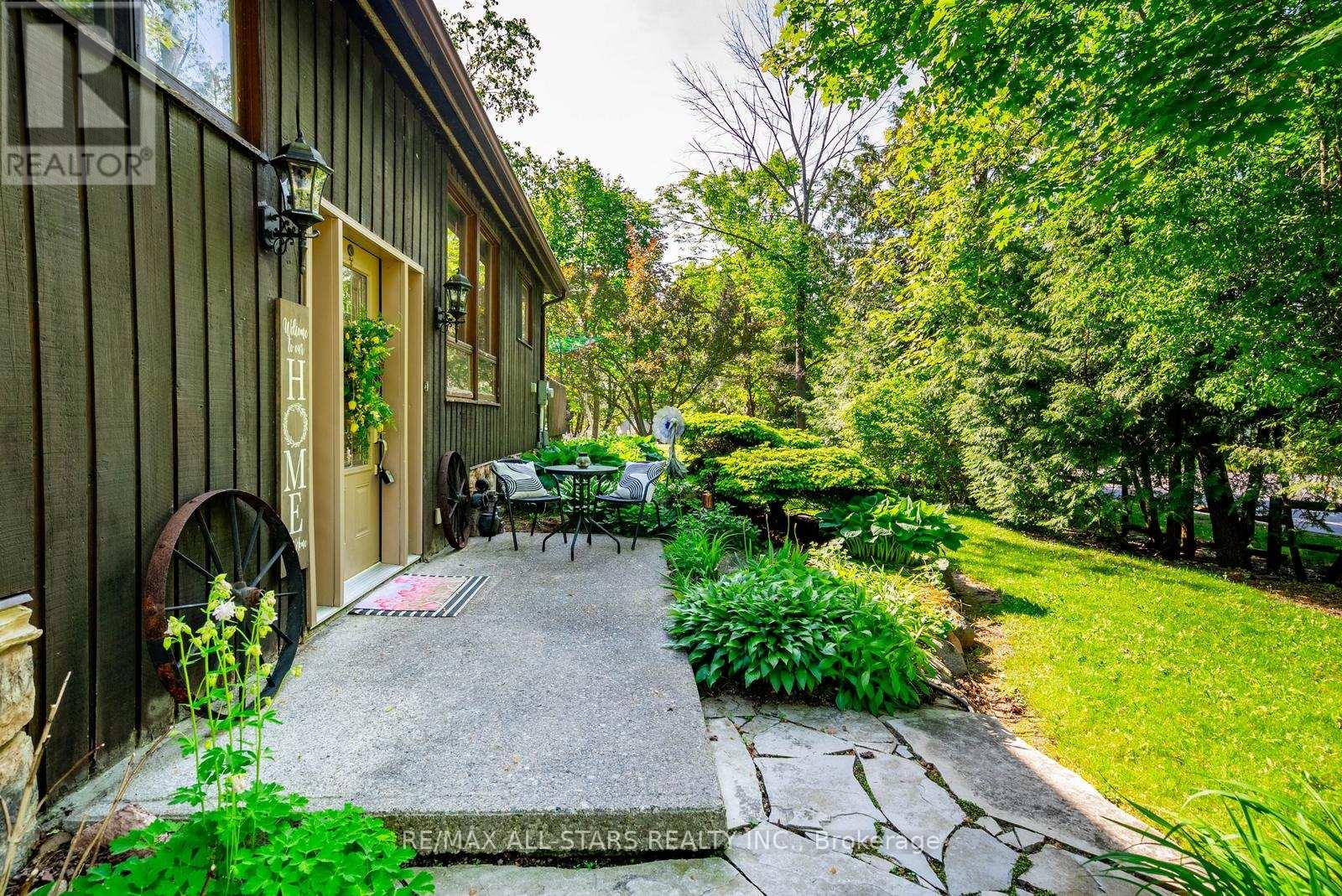 5720 Lakeshore Road, Whitchurch-Stouffville, Ontario  L4A 2Z4 - Photo 4 - N13410656