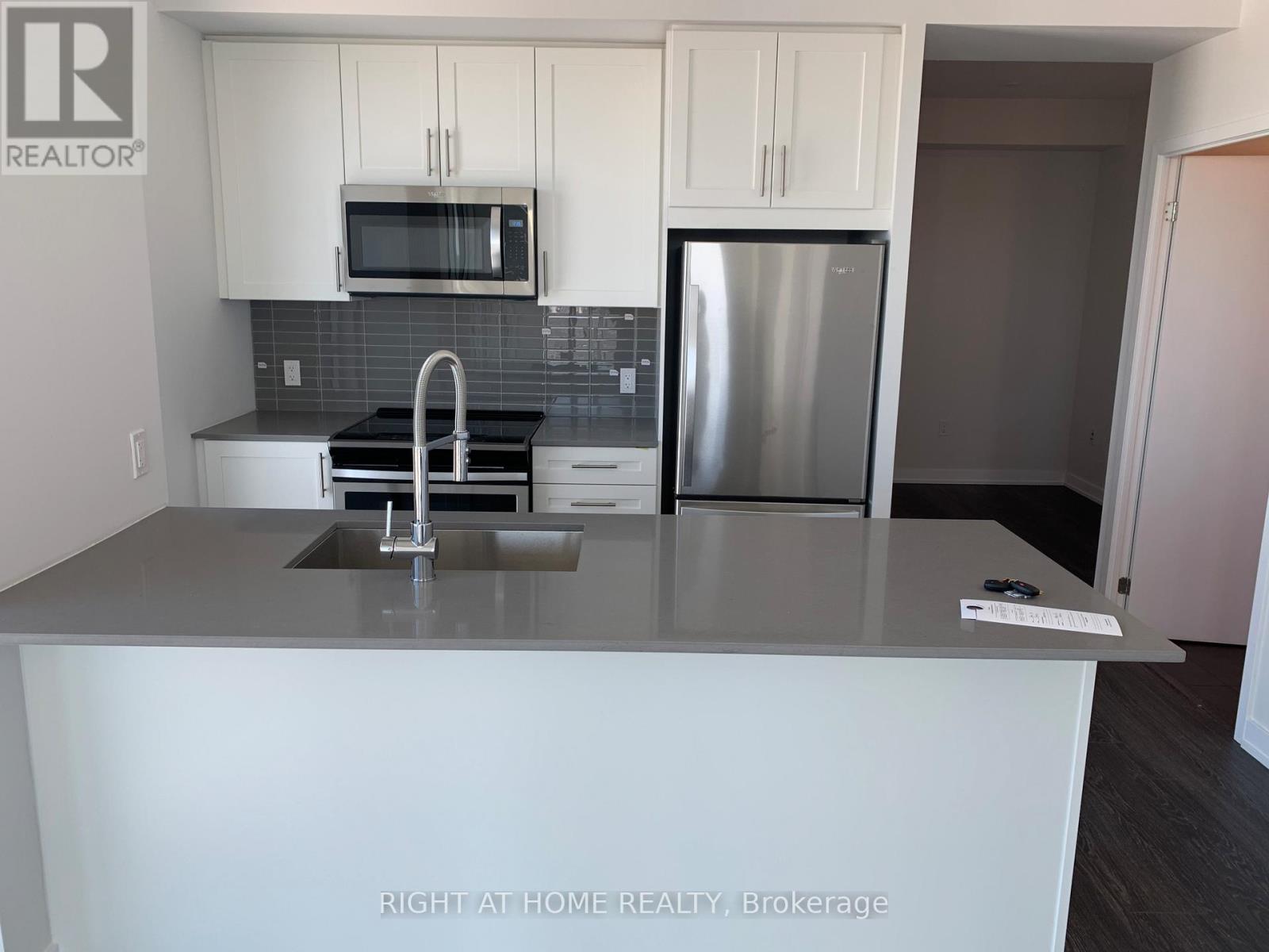 3112 - 4055 Parkside Village Drive, Mississauga, Ontario  L5B 0K8 - Photo 7 - W13410616