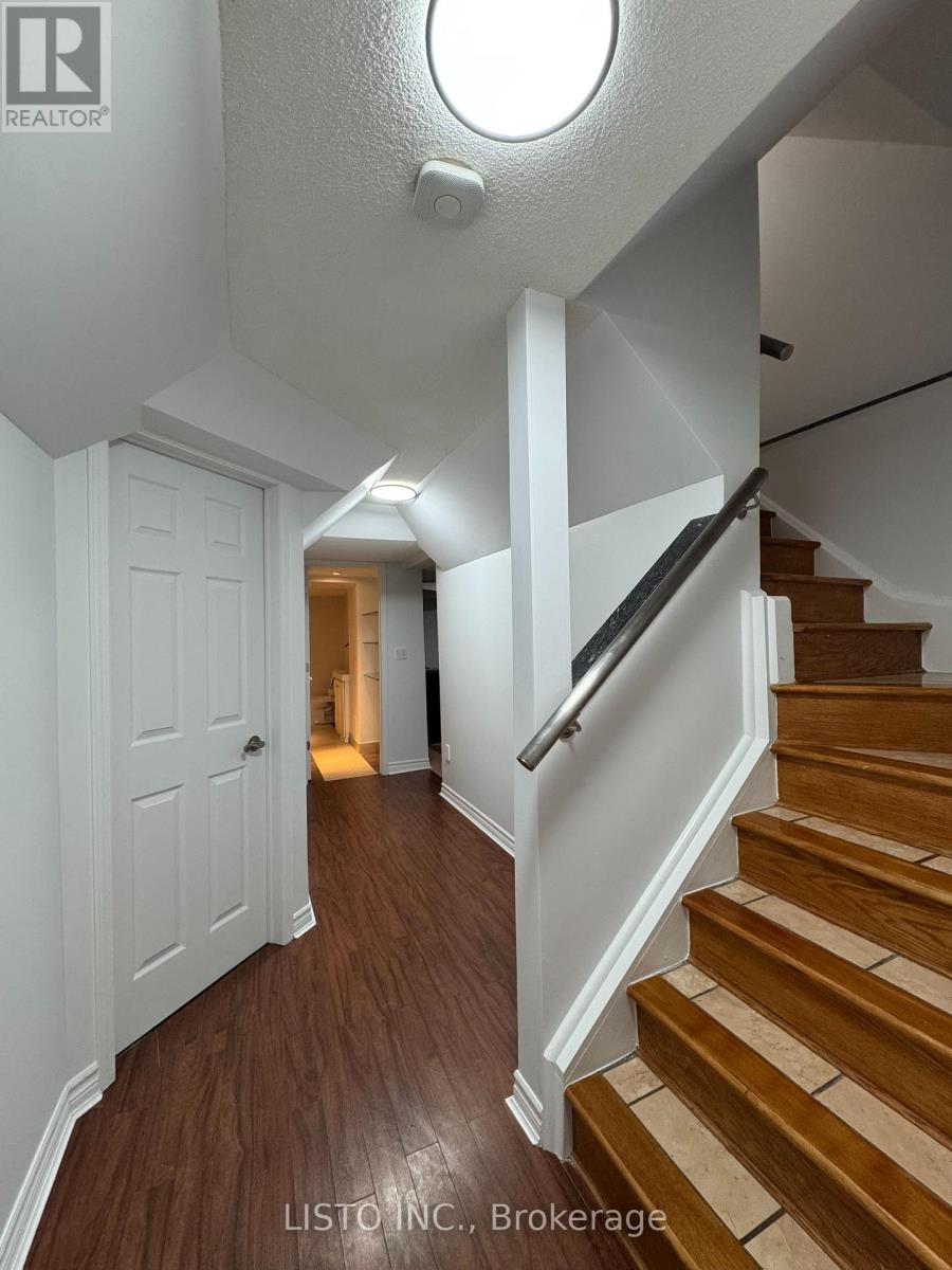 128 Sweetwood Circle, Brampton, Ontario  L7A 2S2 - Photo 22 - W13410632