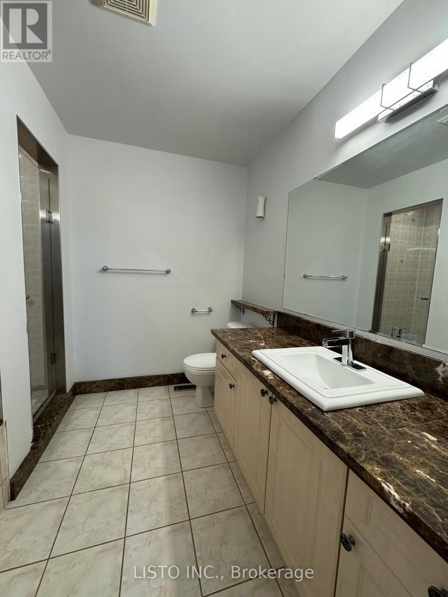 128 Sweetwood Circle, Brampton, Ontario  L7A 2S2 - Photo 8 - W13410632