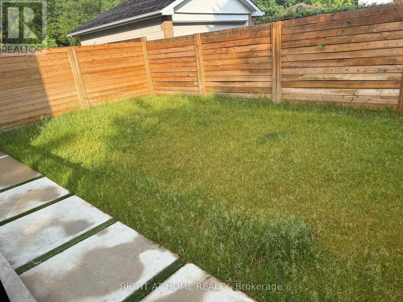 855 Tenth Street, Mississauga, Ontario  L5E 1S7 - Photo 7 - W13410668