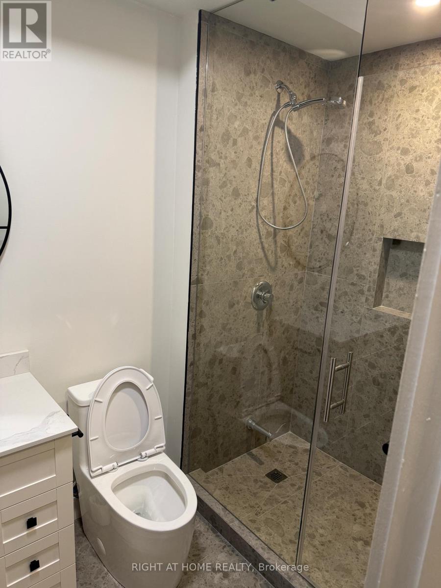 855 Tenth Street, Mississauga, Ontario  L5E 1S7 - Photo 9 - W13410668