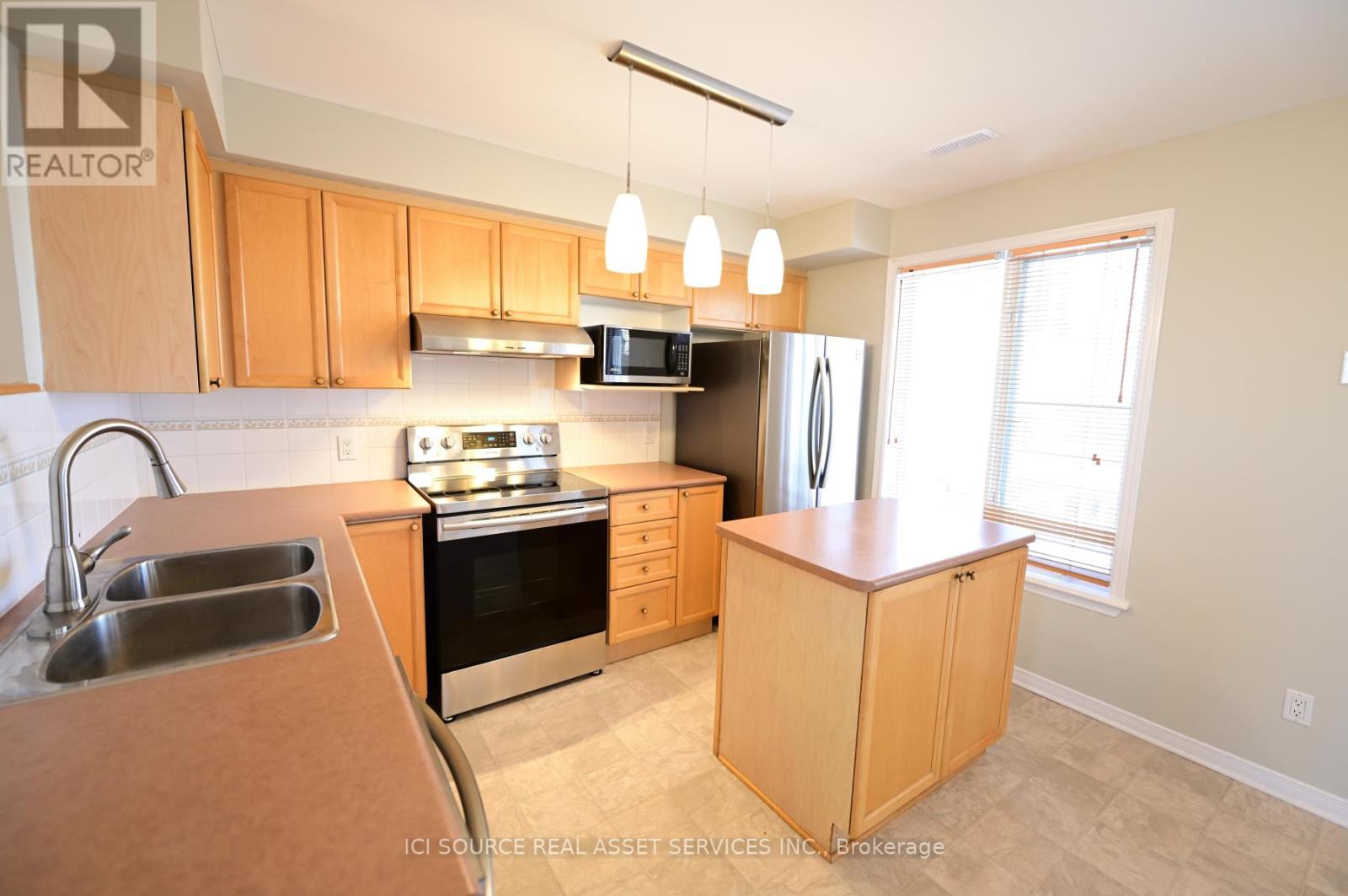4516 Harper Avenue, Ottawa, Ontario  K1J 1E1 - Photo 3 - X13410652