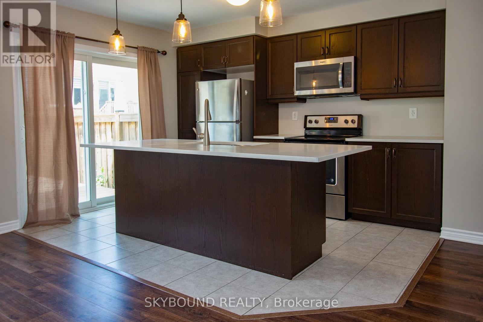 36 - 22 Spring Creek Drive, Hamilton, Ontario  L8M 1V7 - Photo 10 - X13410678