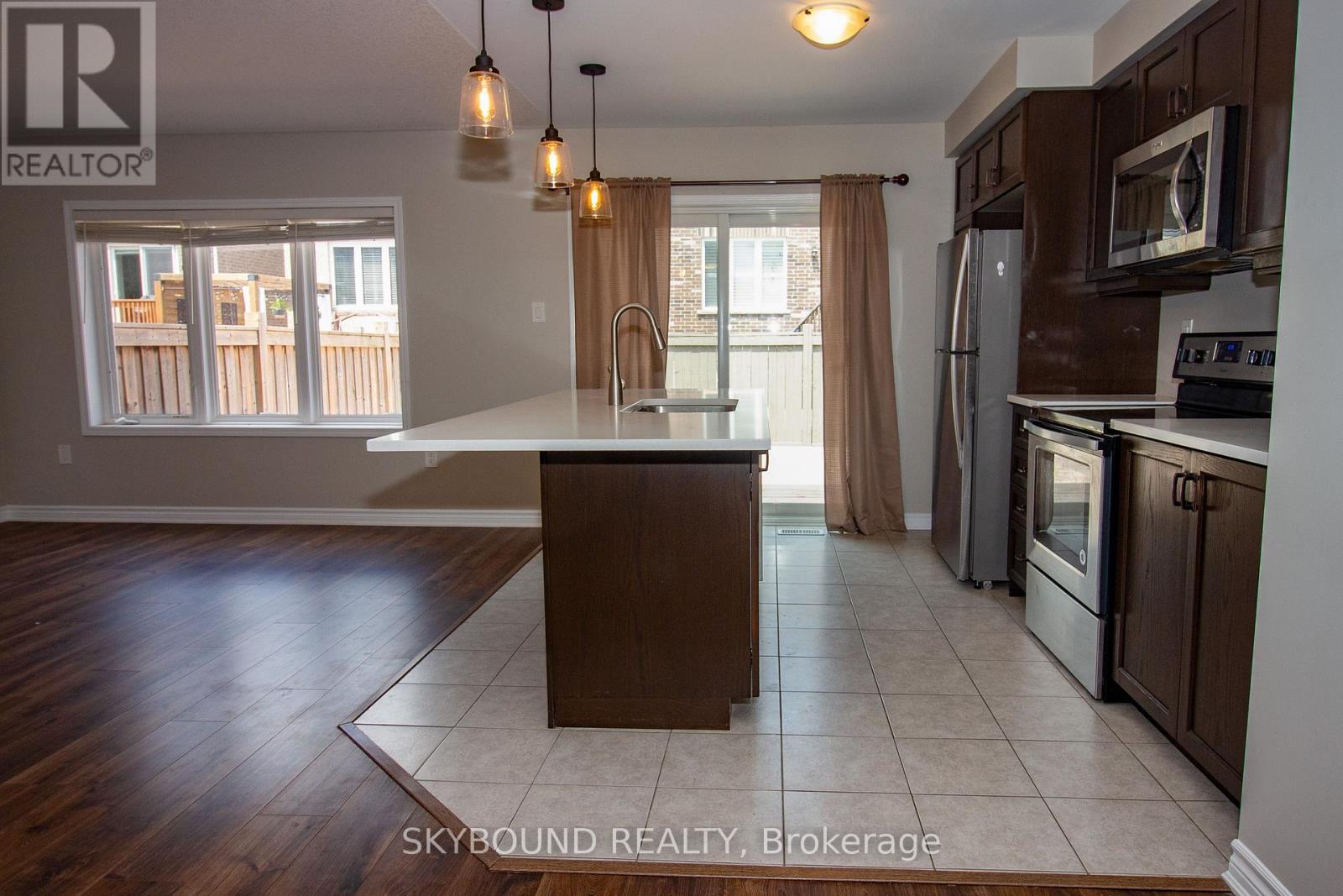 36 - 22 Spring Creek Drive, Hamilton, Ontario  L8M 1V7 - Photo 11 - X13410678