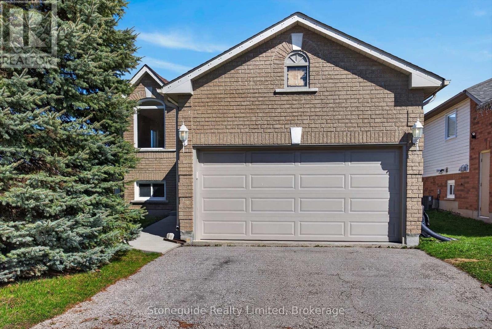 2 Goodwin Avenue, Clarington, Ontario  L1C 4Z4 - Photo 3 - E13410724