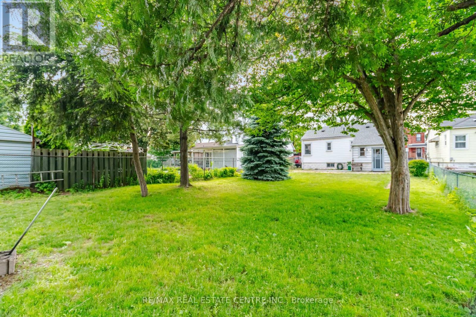 180 Oak Avenue, Hamilton, Ontario  L8L 5N1 - Photo 25 - X13254084