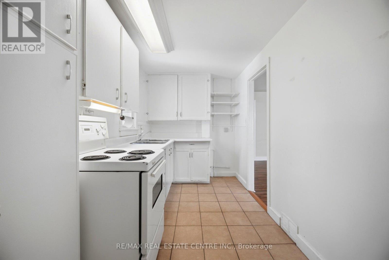180 Oak Avenue, Hamilton, Ontario  L8L 5N1 - Photo 9 - X13254084