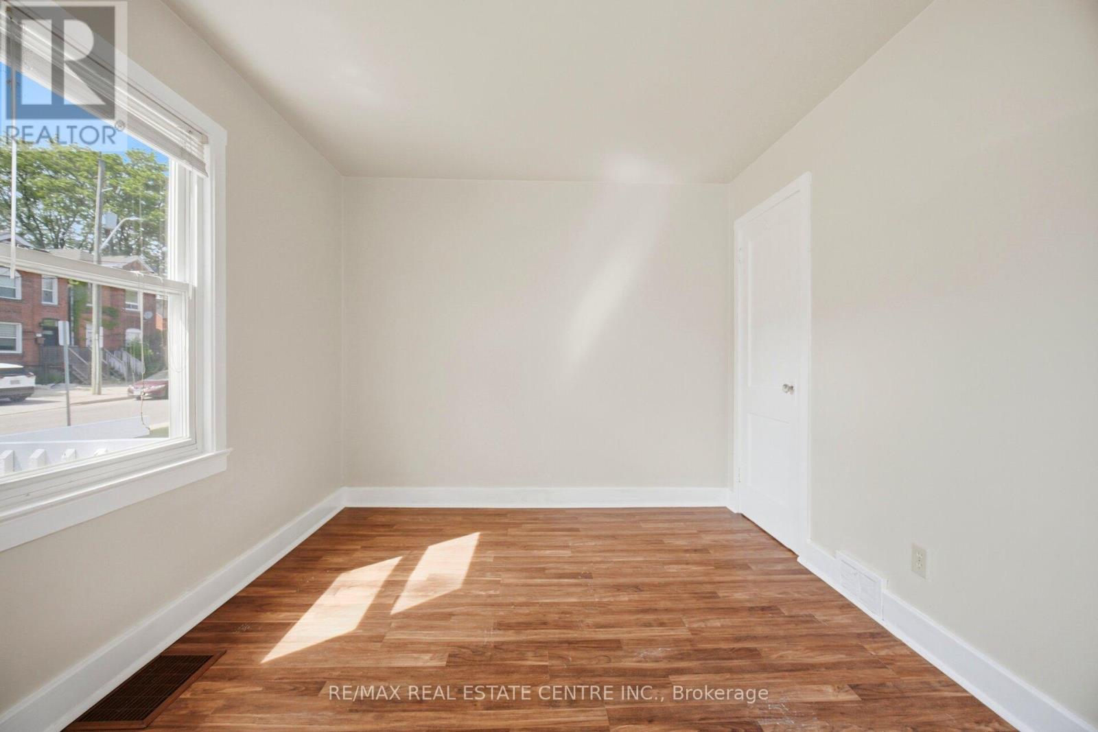 180 Oak Avenue, Hamilton, Ontario  L8L 5N1 - Photo 12 - X13254084