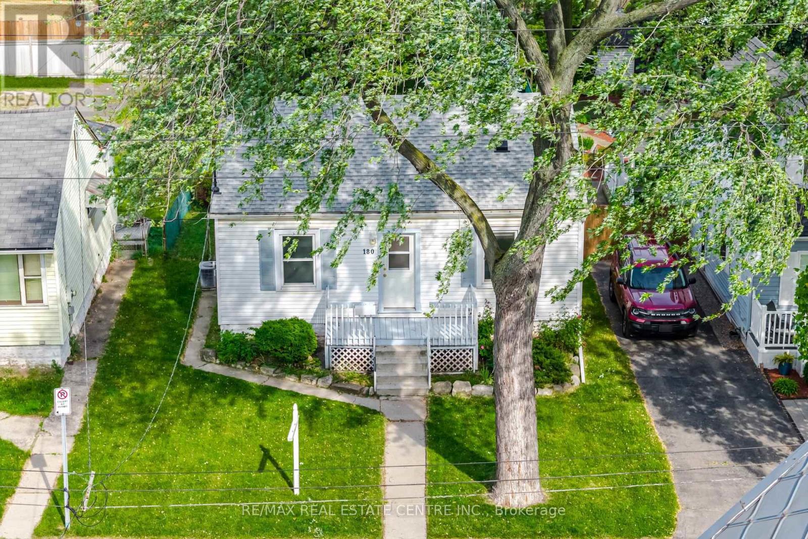 180 Oak Avenue, Hamilton, Ontario  L8L 5N1 - Photo 2 - X13254084