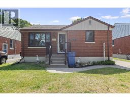 3833 VAUGHAN, Windsor, Ontario