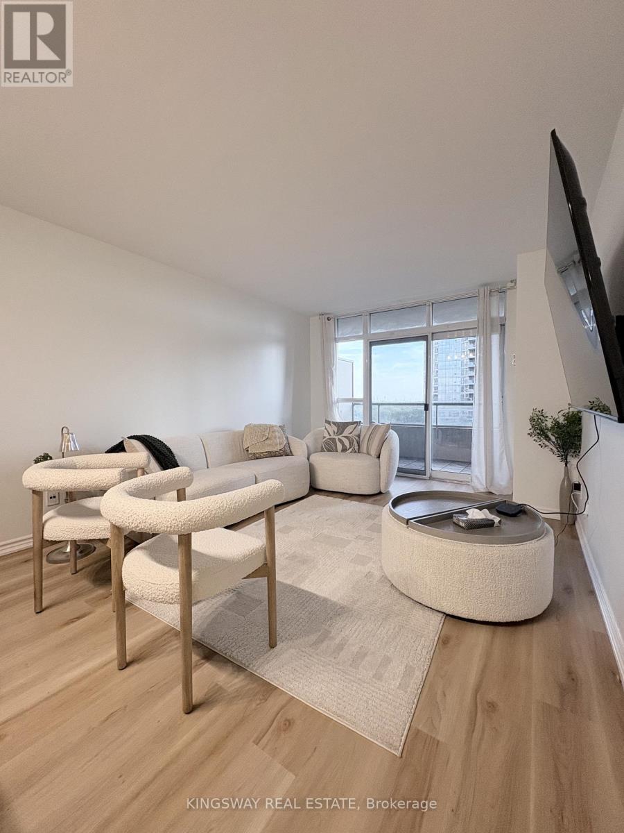 814 - 35 Kingsbridge Garden Circle, Mississauga, Ontario  L5R 3Z5 - Photo 3 - W13410728