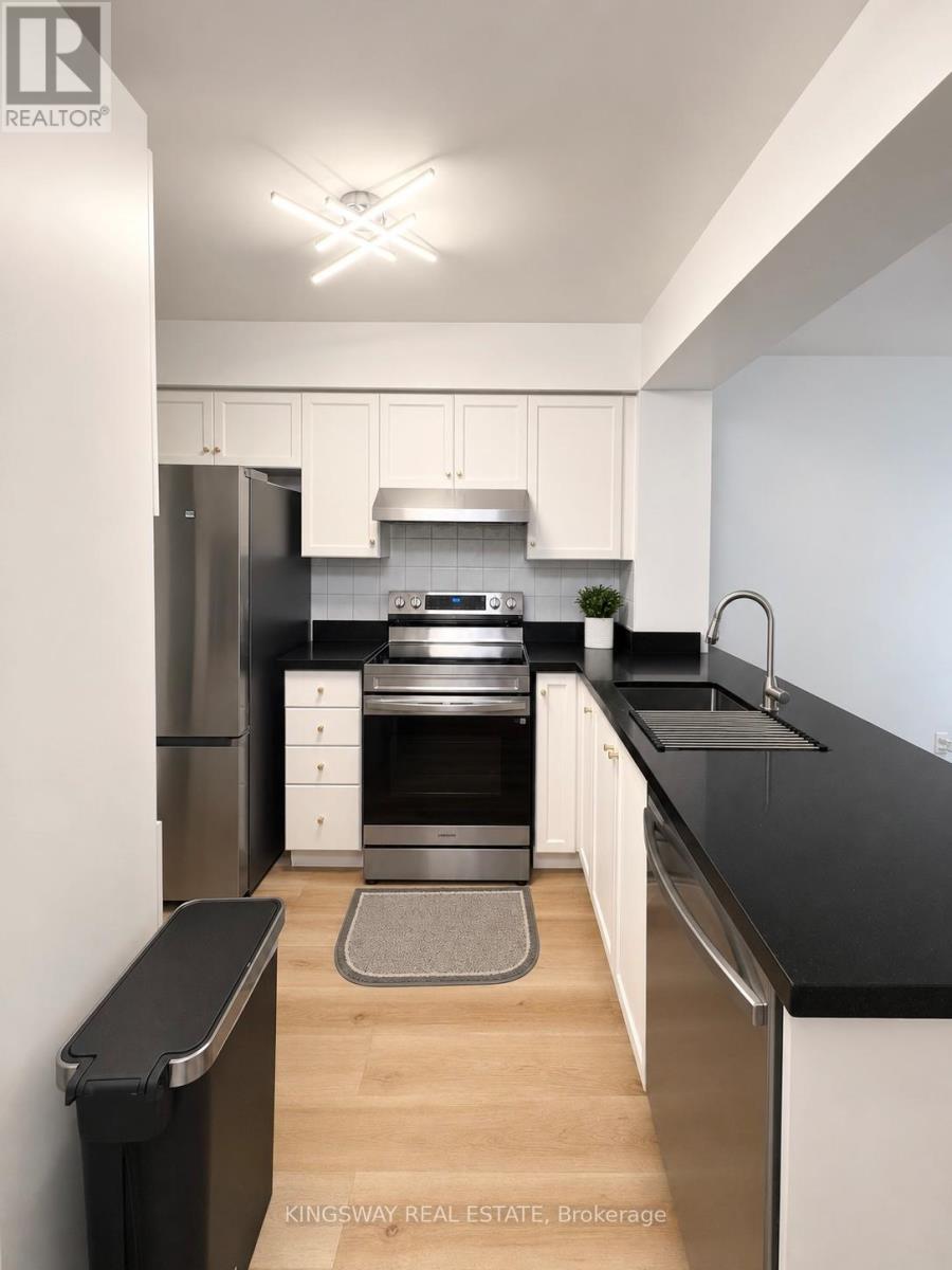 814 - 35 Kingsbridge Garden Circle, Mississauga, Ontario  L5R 3Z5 - Photo 6 - W13410728