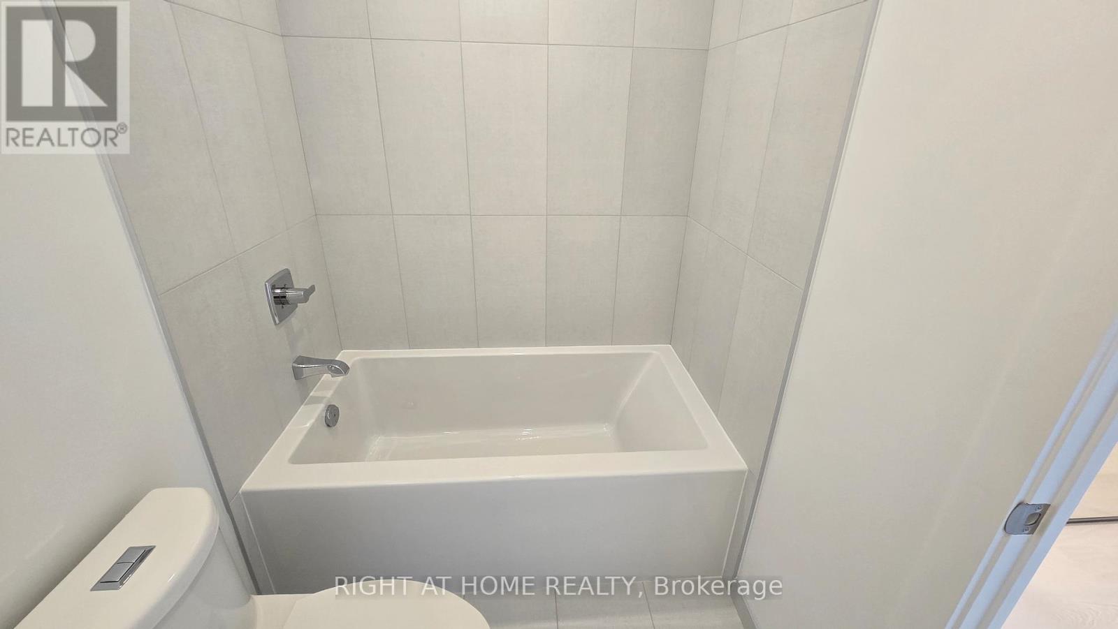 1007 - 60 Central Park Roadway, Toronto, Ontario  M9A 0E6 - Photo 21 - W13240482