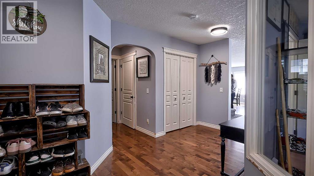 116 Kingsland Court SE, Airdrie, Alberta  T4A 0E5 - Photo 5 - A2317259