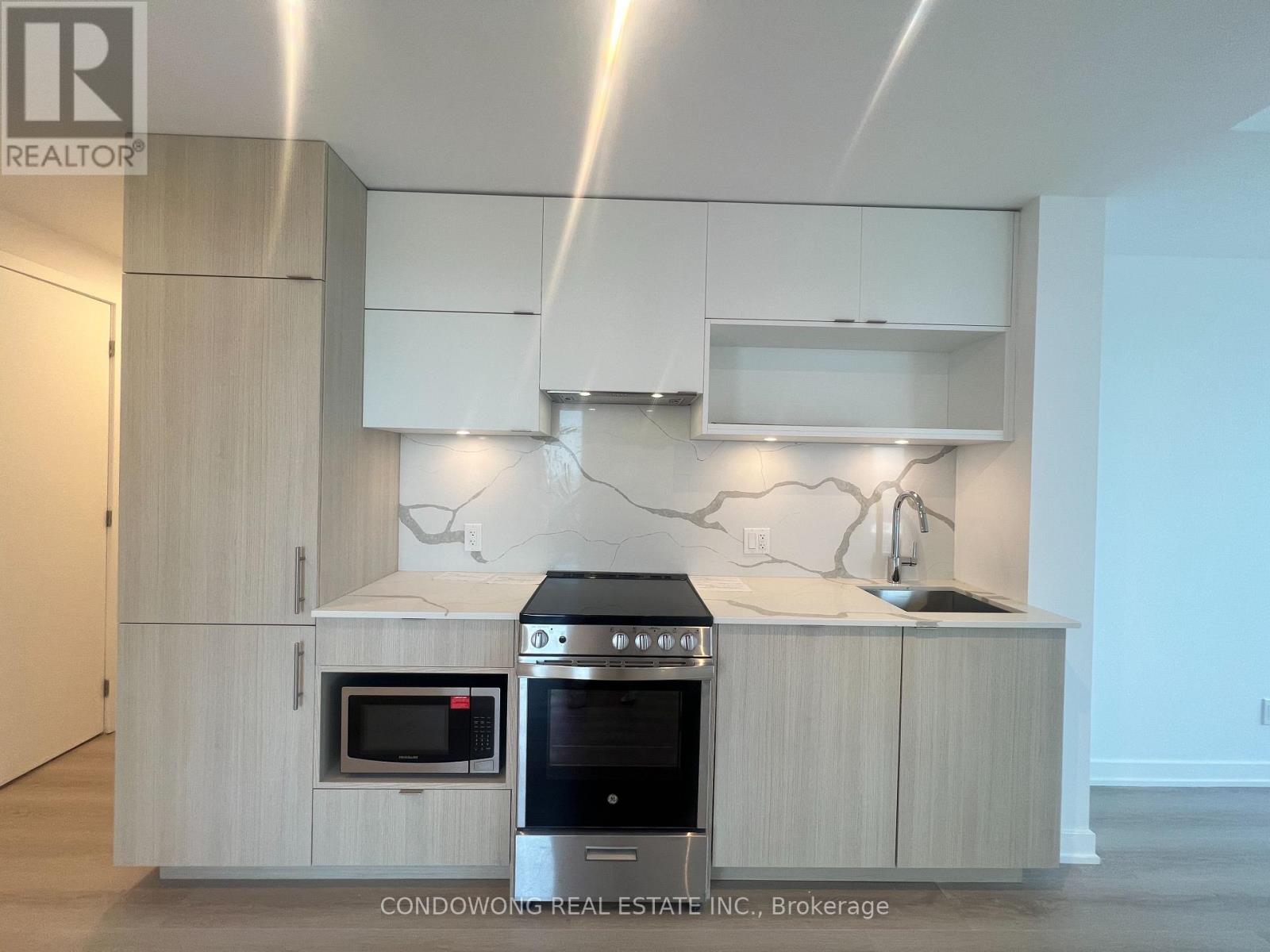 3603 - 100 Queen Street E, Toronto, Ontario  M5C 0B5 - Photo 2 - C13410830