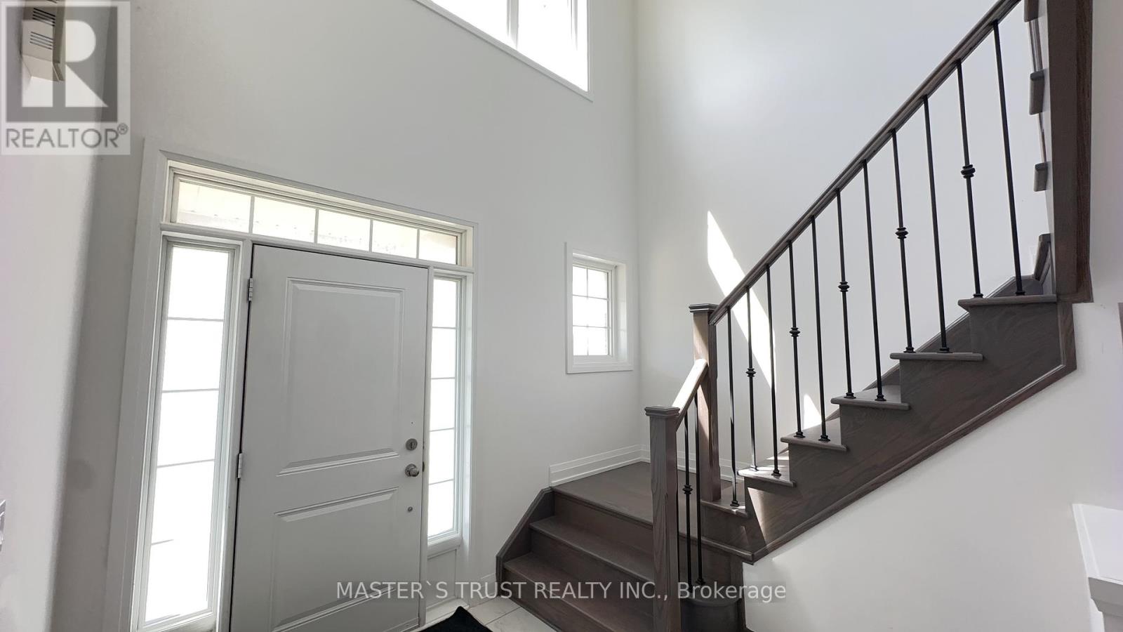 102 Frank Kelly Drive, East Gwillimbury, Ontario  L9N 0V3 - Photo 2 - N13410758