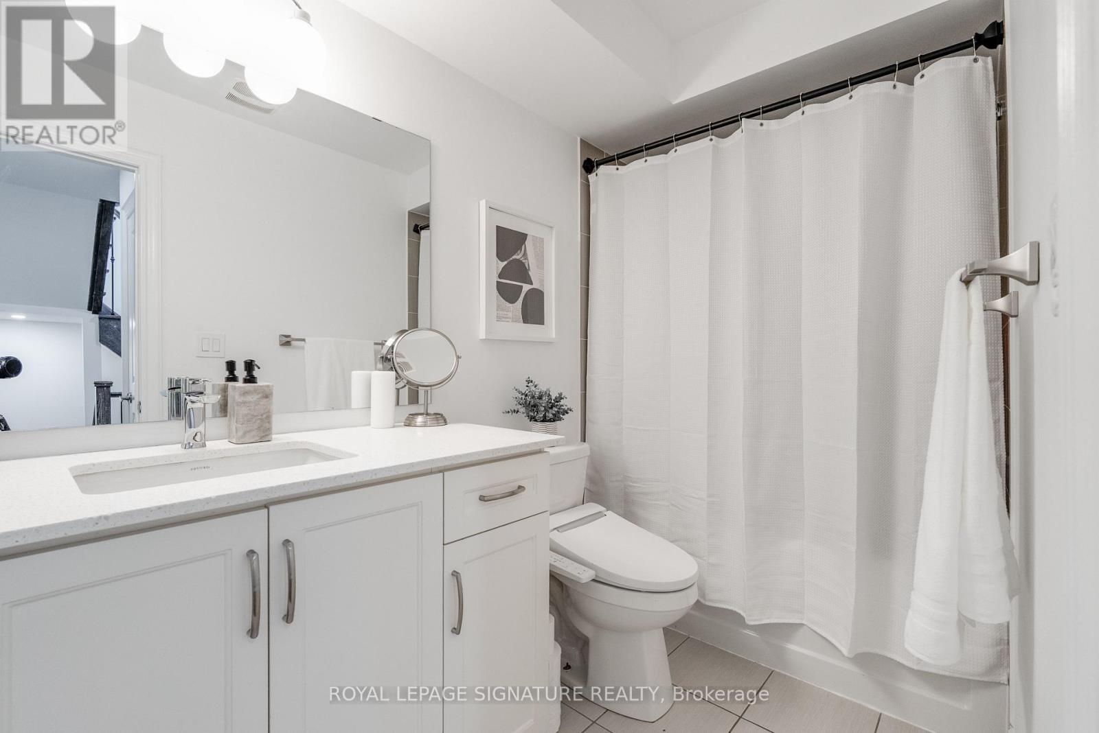 14 Queen Mary Court, Vaughan, Ontario  L4L 0H9 - Photo 19 - N13410762