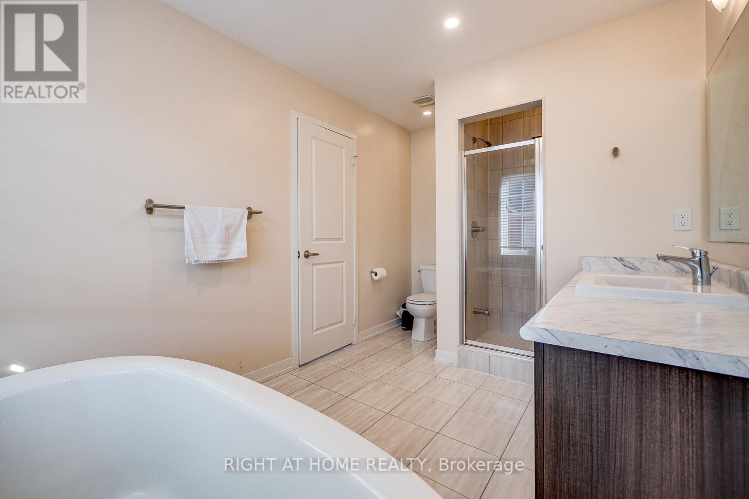 20 Harcourt Street, Vaughan, Ontario  L6A 4Y4 - Photo 34 - N13410808