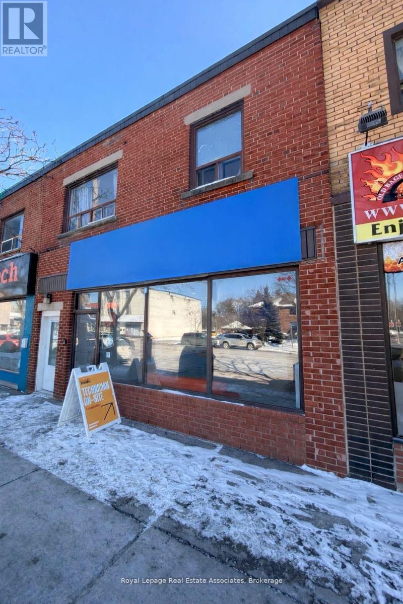 237 LAKESHORE ROAD E, Mississauga, Ontario