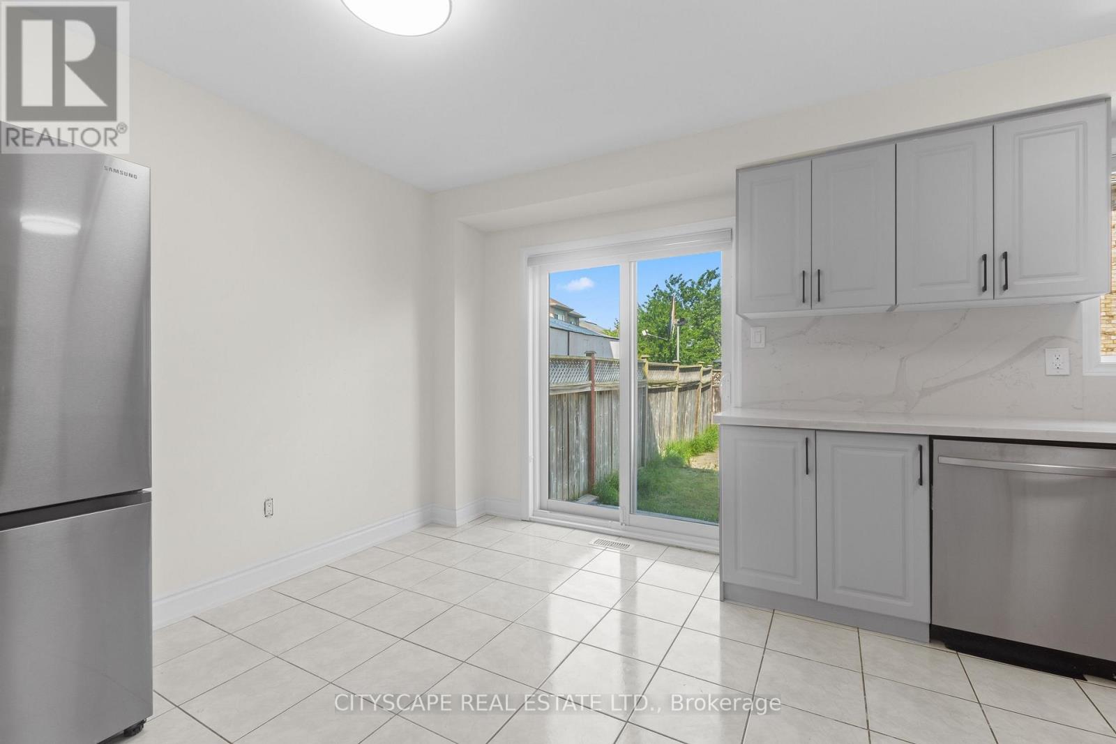 3409 Mcdowell Drive, Mississauga, Ontario  L5M 6R7 - Photo 16 - W13410794