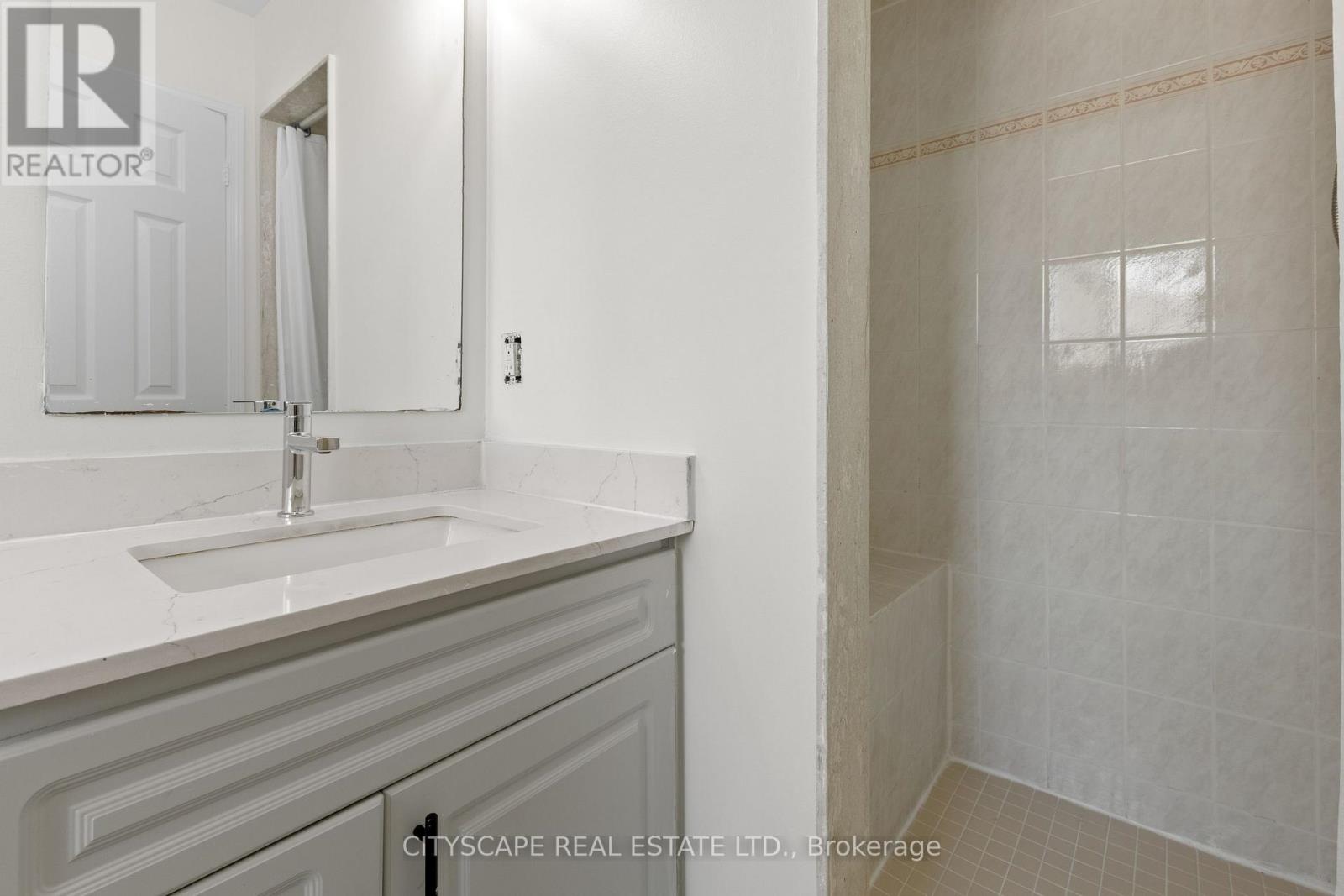 3409 Mcdowell Drive, Mississauga, Ontario  L5M 6R7 - Photo 33 - W13410794