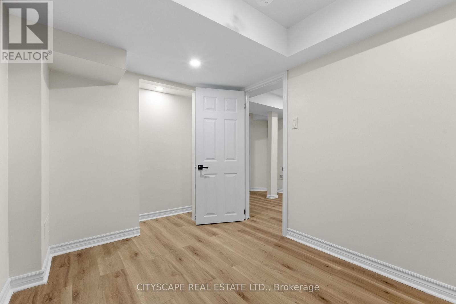3409 Mcdowell Drive, Mississauga, Ontario  L5M 6R7 - Photo 40 - W13410794