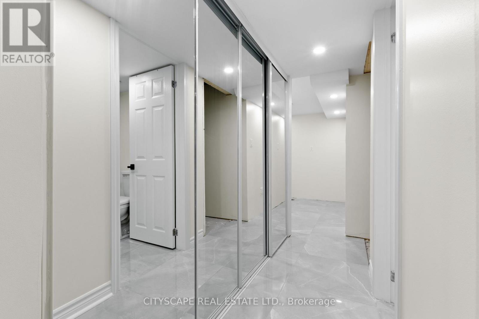 3409 Mcdowell Drive, Mississauga, Ontario  L5M 6R7 - Photo 42 - W13410794