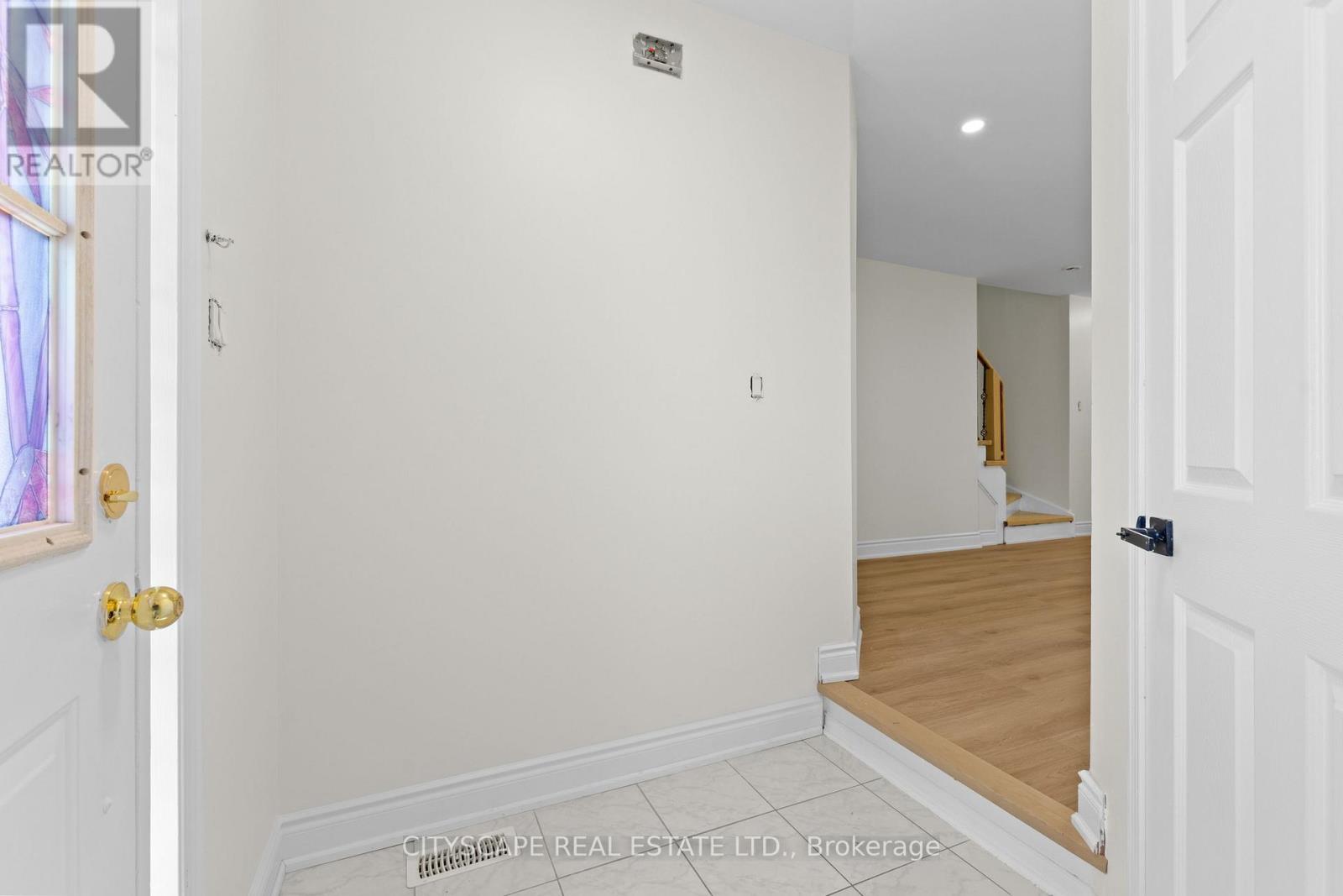 3409 Mcdowell Drive, Mississauga, Ontario  L5M 6R7 - Photo 5 - W13410794